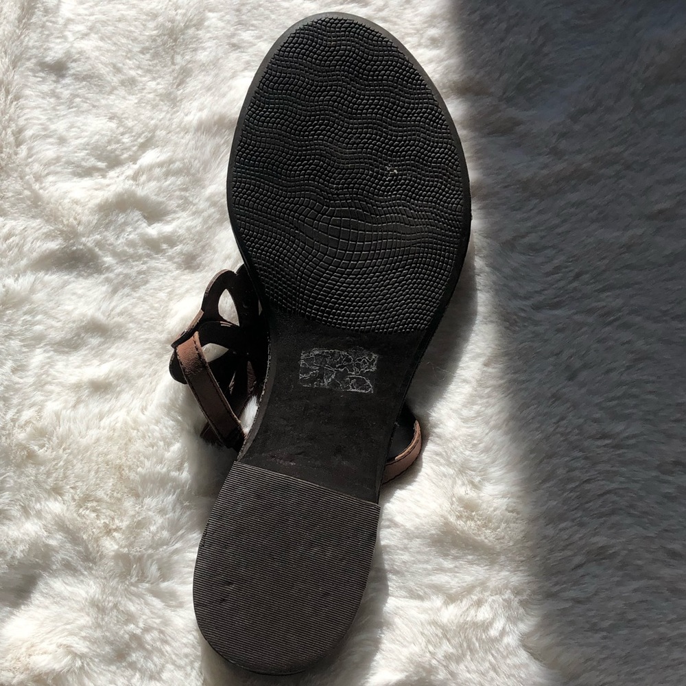 Sandals - Picture 3 of 3